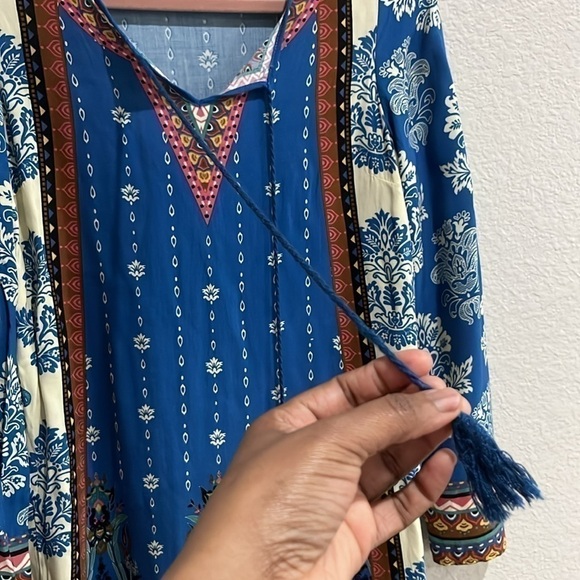 Flying Tomato Boho styleTunic With Bell Sleeves Size Medium, Blue - Picture 4 of 5